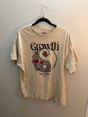 On The Byas Yin Yang Graphic T-Shirt Growth Floral Size XL